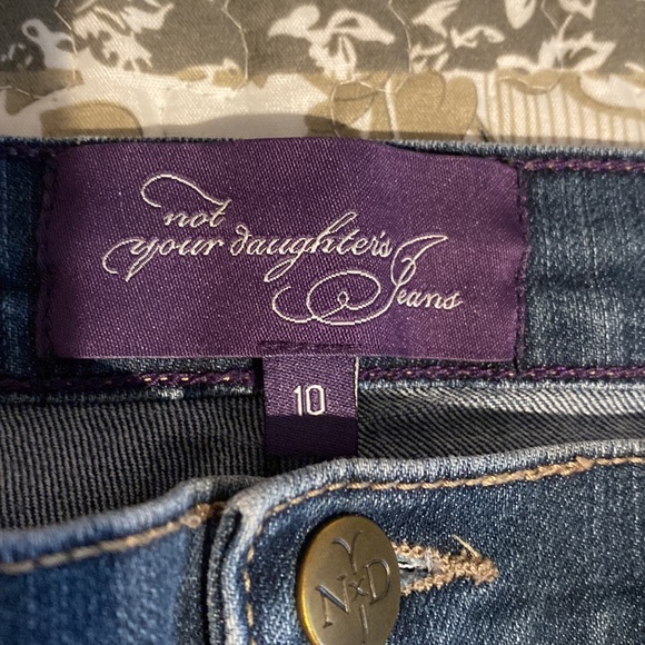 NOT YOUR DAUGHTER'S Jeans - Picture 3 of 10